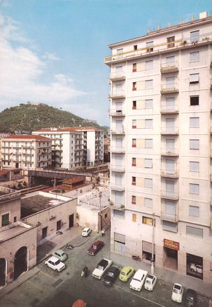 1966_Piazza Trieste e Trento.jpg